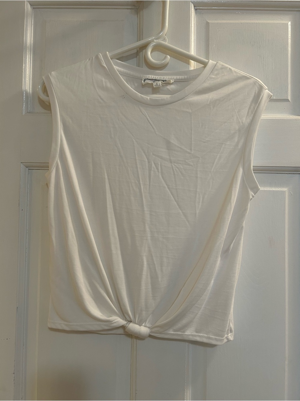 Sleeveless Knot Front Top - White